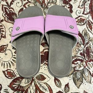 Vionic Sandles. Size 8
